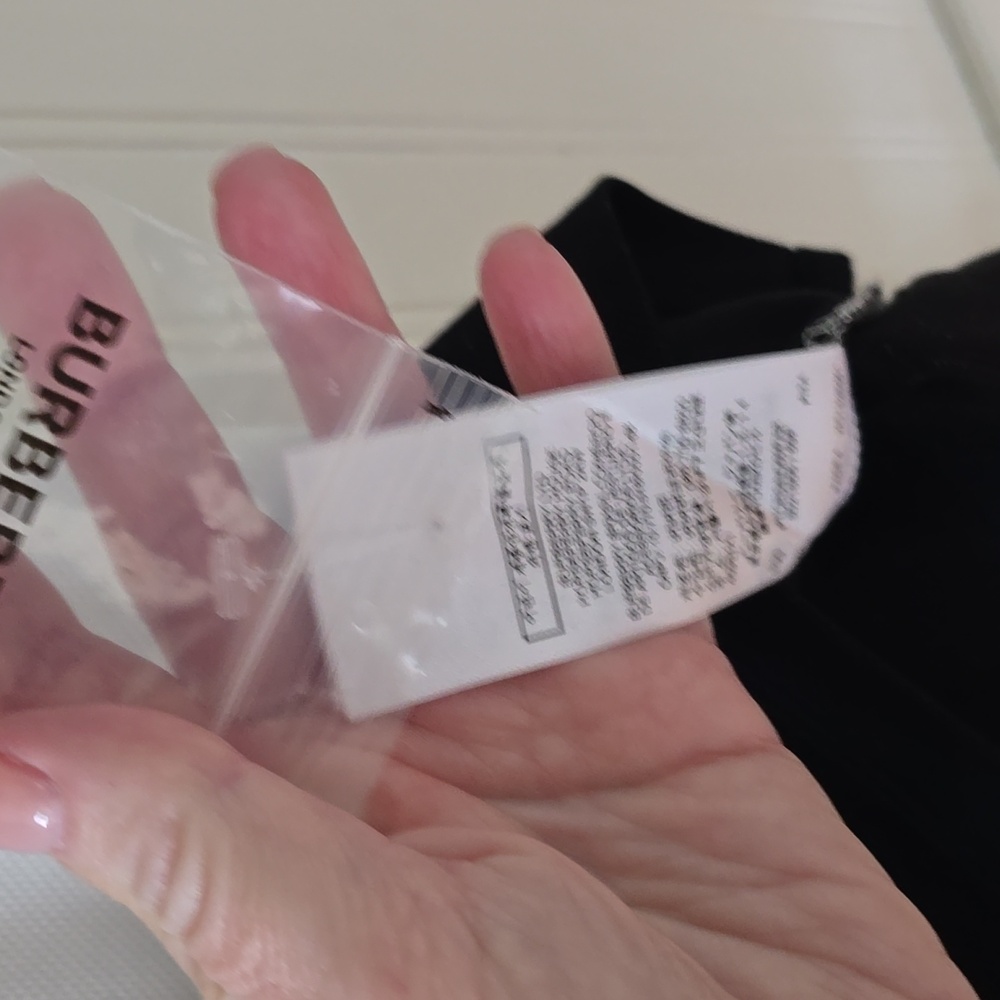 12. Burberry M NWT - Picture 11 of 15